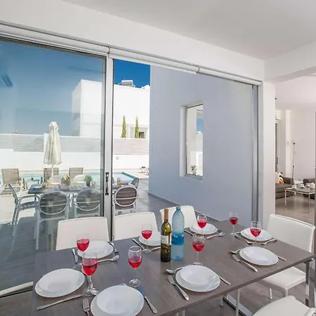 The Zorba 4 *